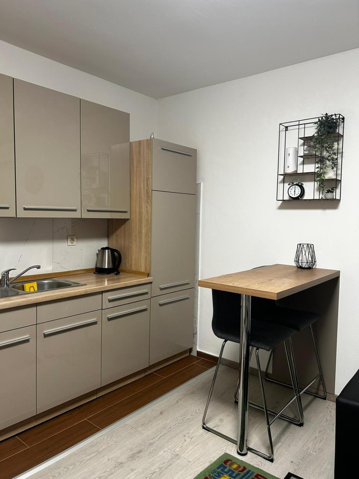 Kod Dide - Entry With Pin 0-24H Apartment สลาวอนสกีบรอด ภายนอก รูปภาพ