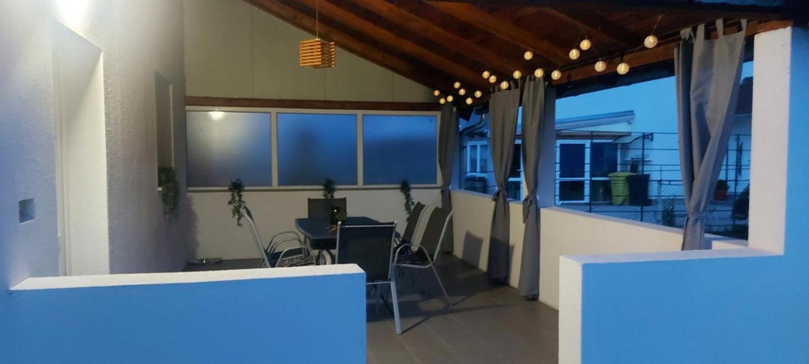 Kod Dide - Entry With Pin 0-24H Apartment สลาวอนสกีบรอด ภายนอก รูปภาพ